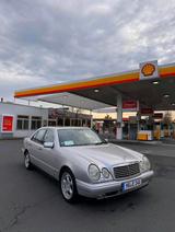 Mercedes-Benz Mercedes E 240 - gebrauchte Mercedes-Benz E 240 aus dem Jahr 1999