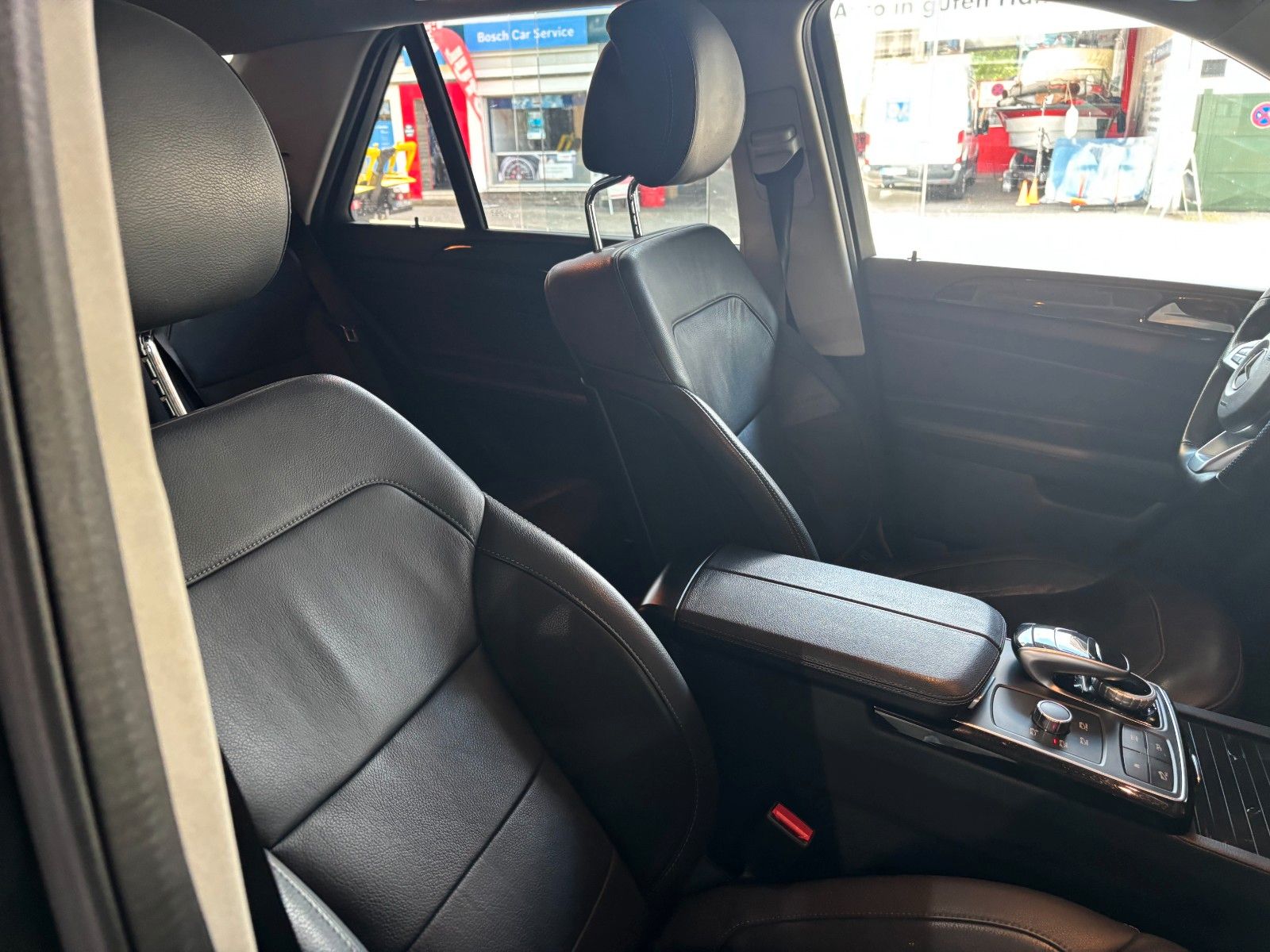 Fahrzeugabbildung Mercedes-Benz GLE 43 AMG 4Matic /PANO/MEMORY/360°/AMBIENTE
