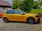 Volkswagen Golf 2.0 TSI DSG 4MOTION R R - : Gelb