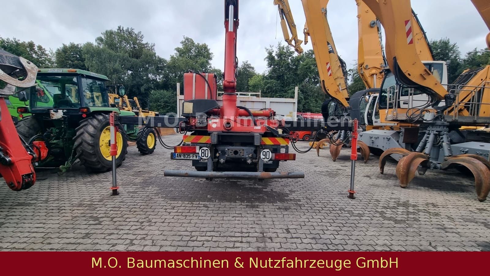 Fahrzeugabbildung Renault Renault Kerax 370 dci / Kran Fassi T 130 /