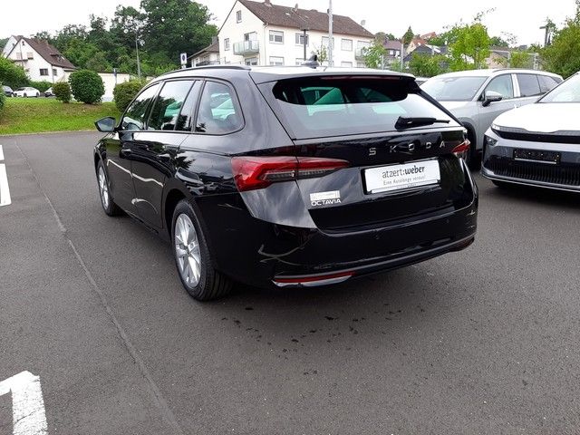 Fahrzeugabbildung Skoda Octavia Combi Selection 2.0TDI DSG PANO Leder