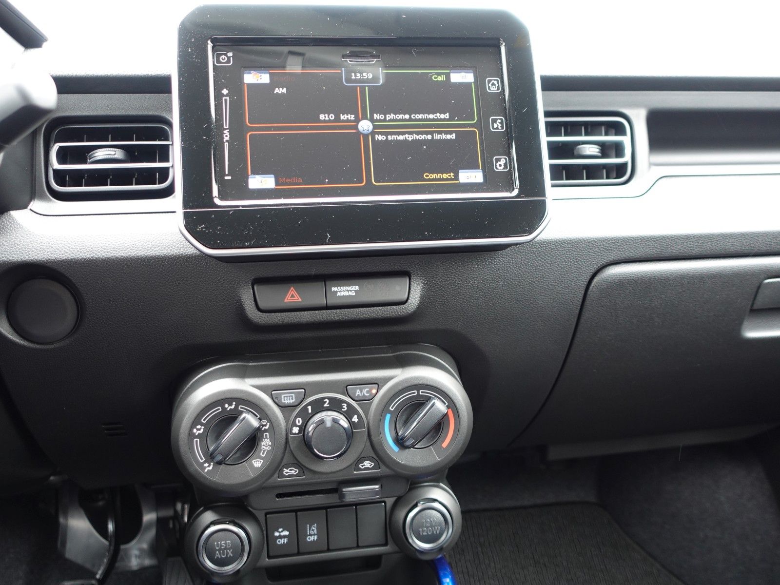 Fahrzeugabbildung Suzuki Ignis 1.2 DUALJET HYBRID Comfort - Sitzheizung