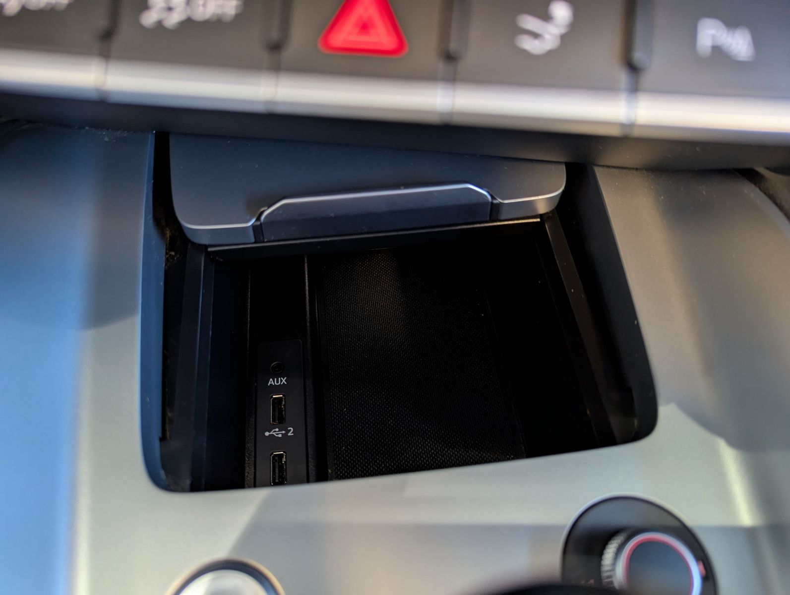 AUDI TT 1.8 TFSI S-tr. S-Line Alcantara Sitzheiz 19" - Image 30