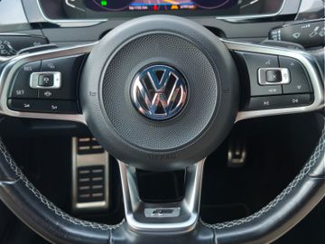 Volkswagen Arteon R-Line*DSG*LED*ACC*Navi*SHZ*Kamera*PDC*