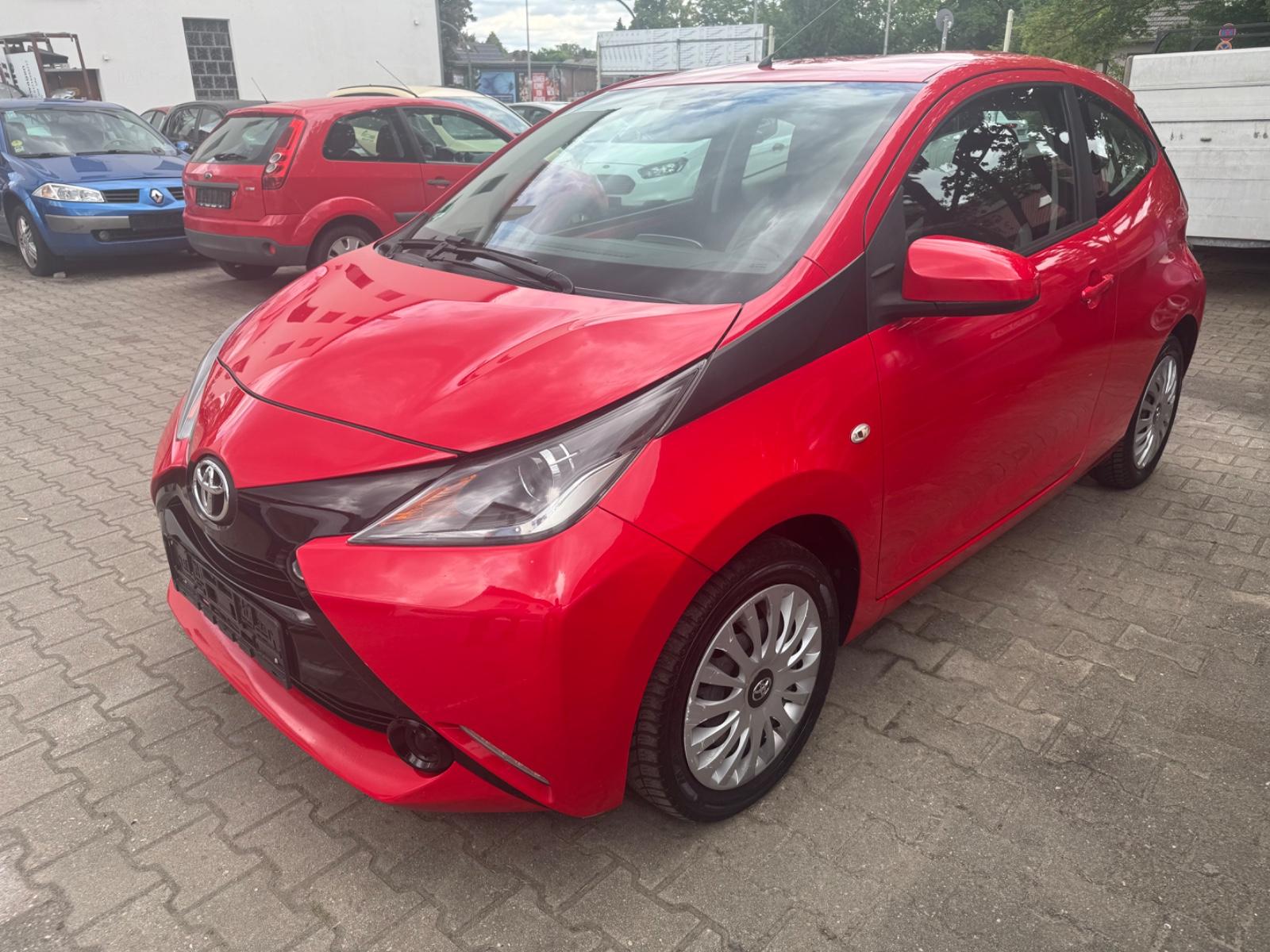Toyota Aygo (X) 1,0-l-VVT-i x-play * KLIMA*EFH