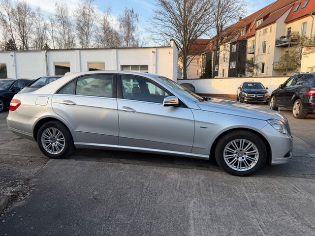 E 200 CDI BlueEfficiency, Scheckheftgepflegt Bild 2