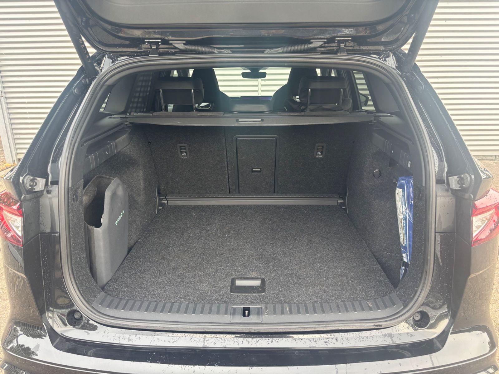 Fahrzeugabbildung SKODA Enyaq 85 Sportline Kam Navi