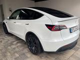 Tesla Model Y Performance  TÜV neu - Tesla Model Y SUV