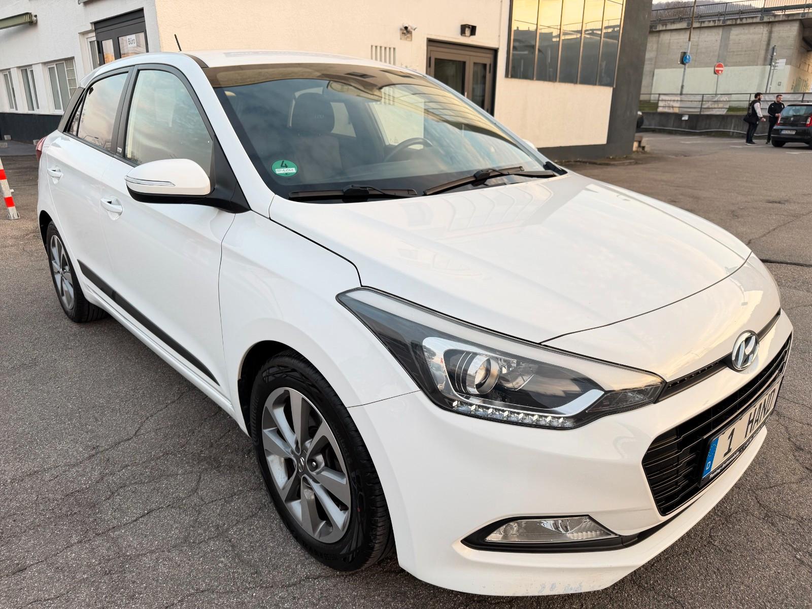 Hyundai i20 blue Passion 1.0-KLIMAAUT-NAVI-1.HAND-EURO 6