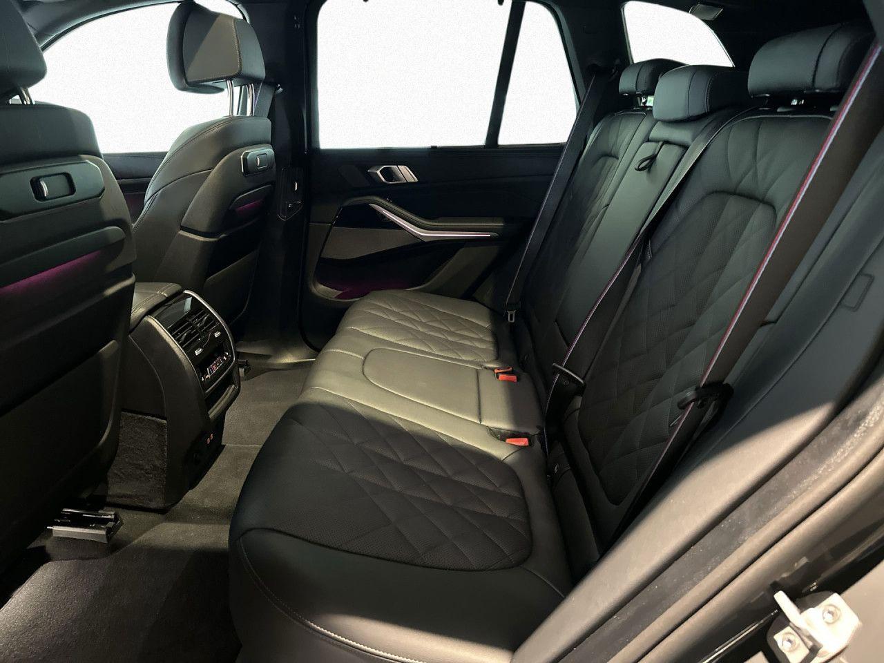 BMW X5 M60i M PRO DAPr SKYLo 2ACHS 22" Leas 799,-oA