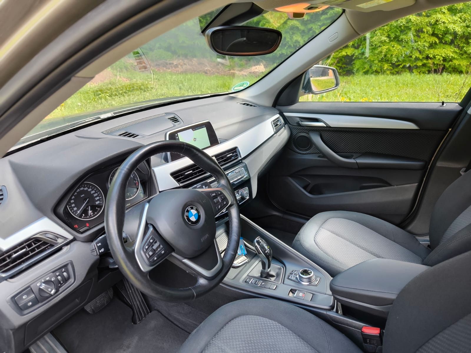 BMW X1  18 i AUTOMATIK NAVI LED SHZ PDC 1.Hand foto 8