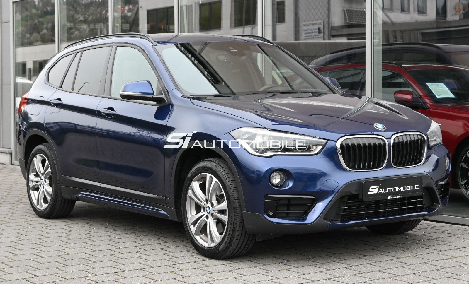 Fahrzeugabbildung BMW X1 xDr20d SPORT °AHK°KAMERA°LEDER°MEMO°NAVI°PANO