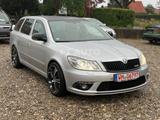 Skoda Octavia Combi RS - Skoda Octavia aus 2011: Combi RS