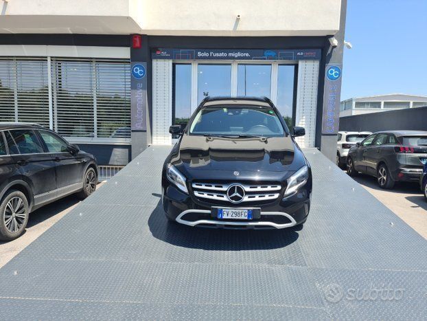 Mercedes-Benz Mercedes-benz GLA 200 Business