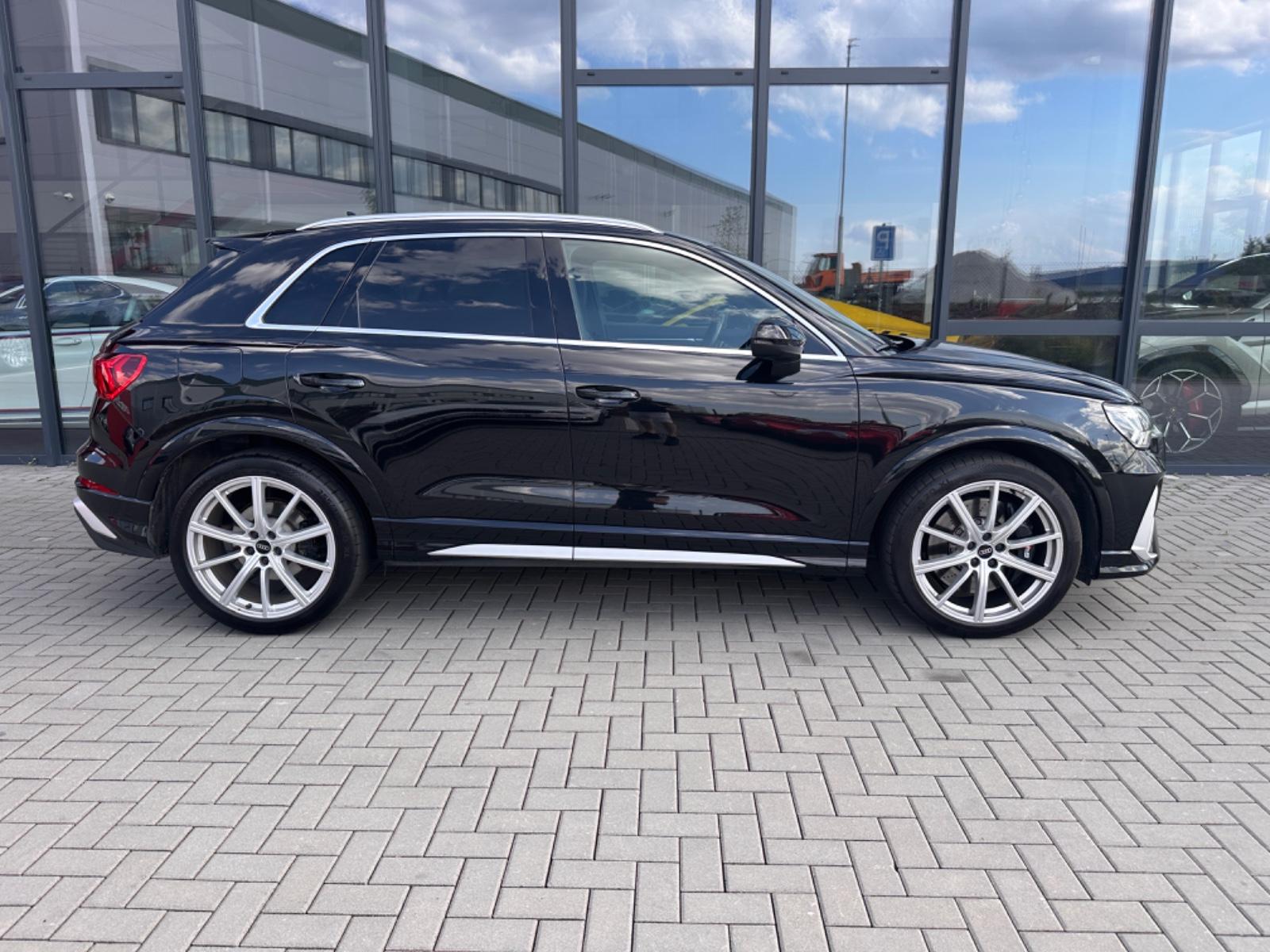 Audi RSQ3 2.5 TFSI quattro