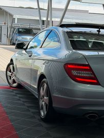 Mercedes C 220 - 12