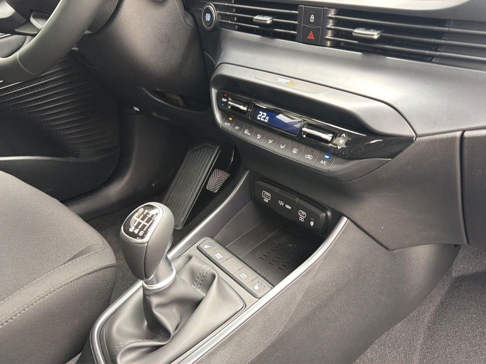 Hyundai i20 - Bild 17