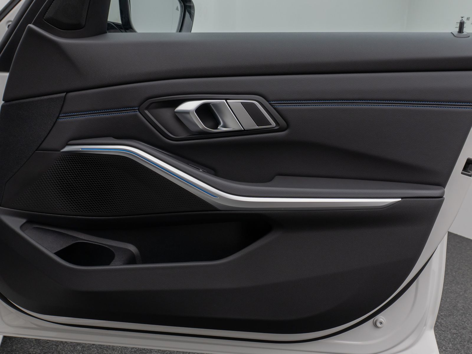 Fahrzeugabbildung BMW 320e xD M Sport 360°DAB HiFi Stop&Go Komfort LED