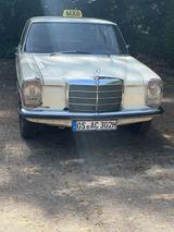 Mercedes-Benz Mercedes W115 200 Strichacht - aus 1970: Mercedes