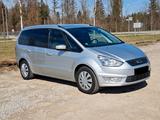 Ford Galaxy 2.0 Trend, 8-fach bereift