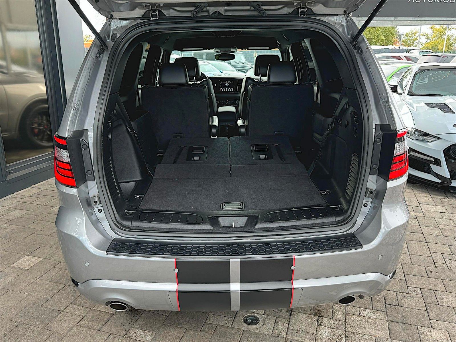 Fahrzeugabbildung Dodge Durango 5.7 V8 Sport 4x4 Night-Paket Modell 22