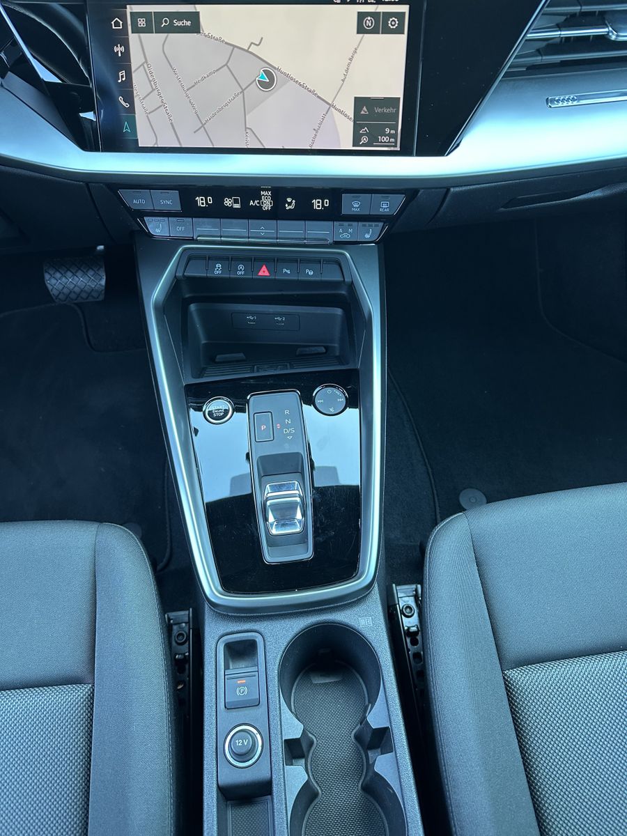 Fahrzeugabbildung Audi A3 SpB 35 TDI NAV+LED+KLIMAAUT+SHZ+VKZ+VCOCKPIT