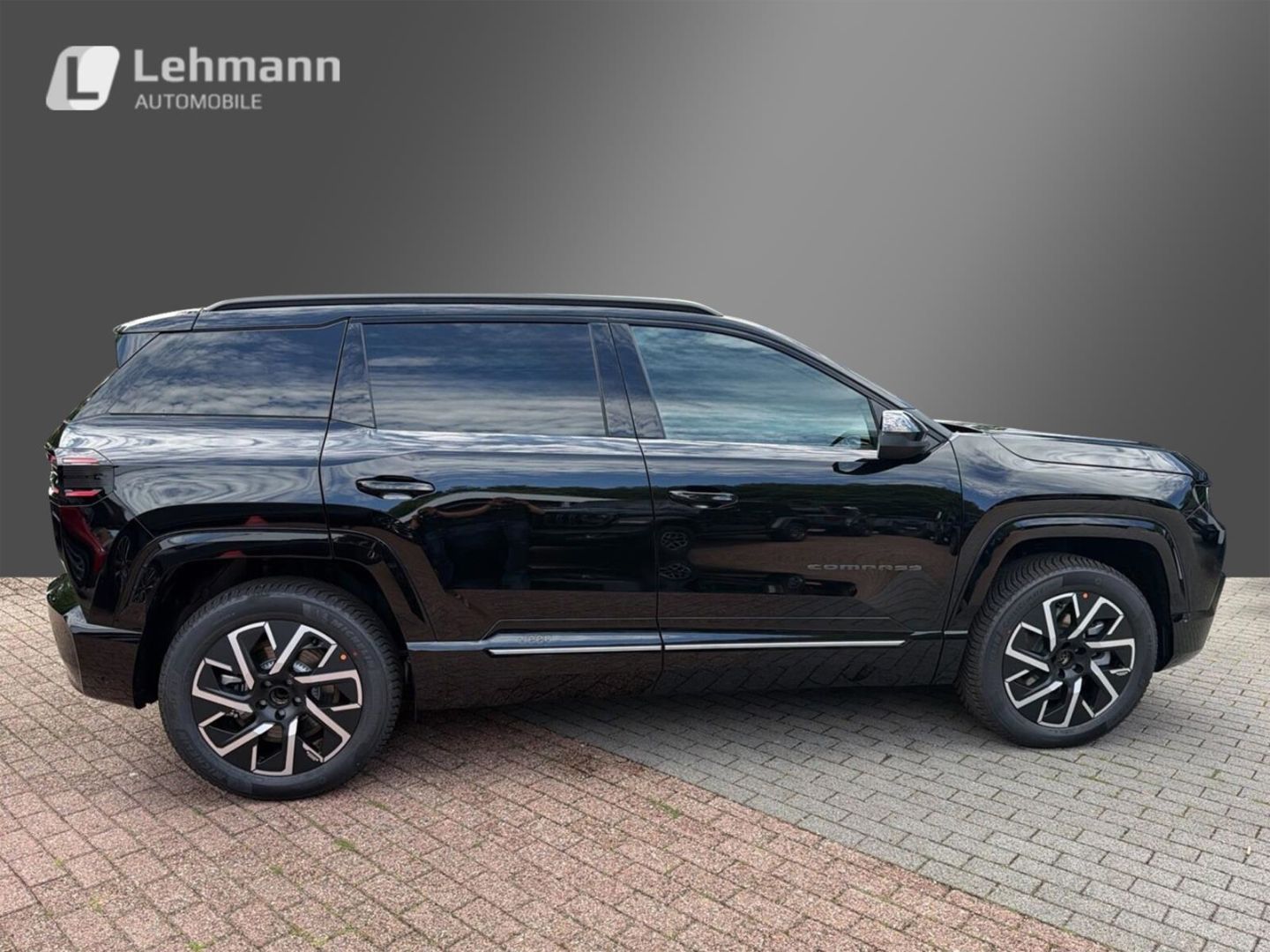 Fahrzeugabbildung Jeep Compass NEW MY26 ELEKTRO FIRST EDITION -VOLL- Pa