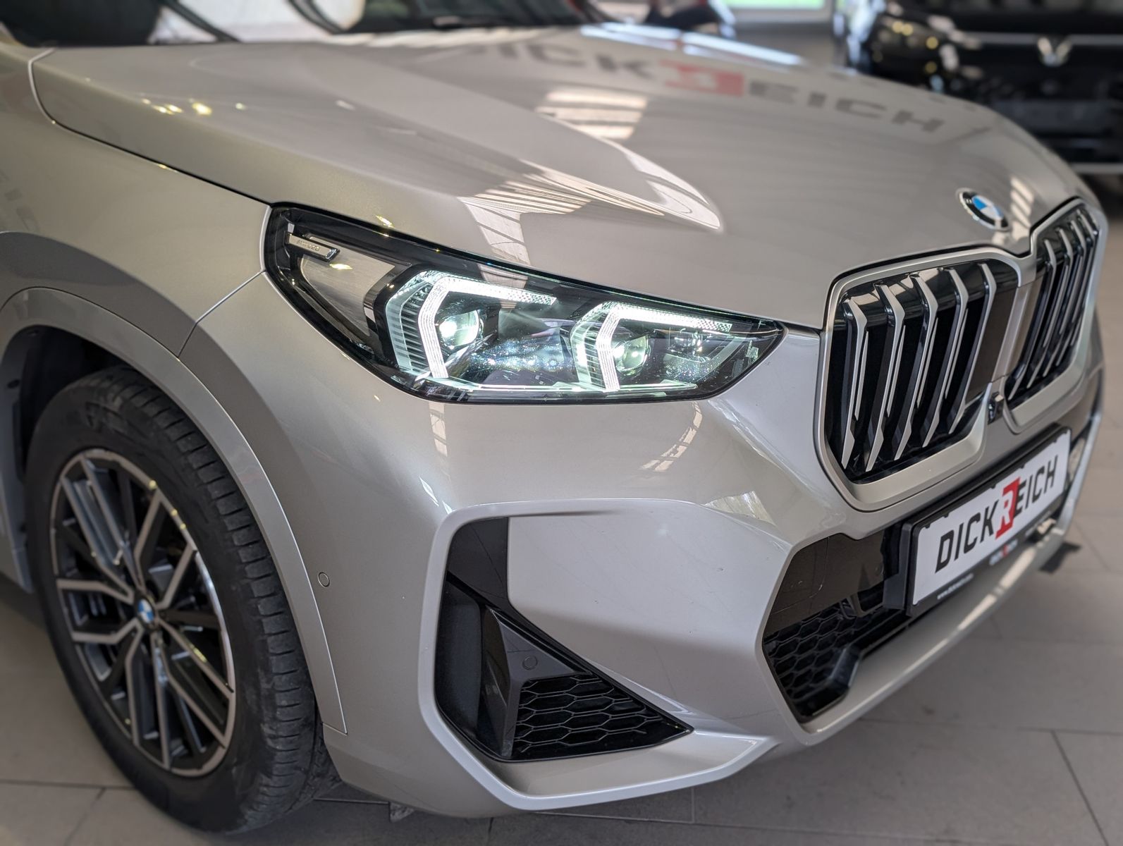 Fahrzeugabbildung BMW X1 23 i xDrive M-Sport H/K Pano Innov AHK Ad-LED