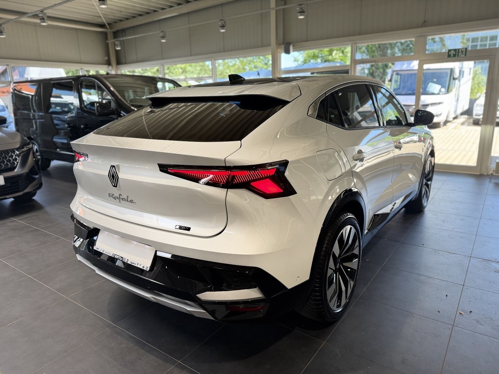 Renault Rafale - Bild 11