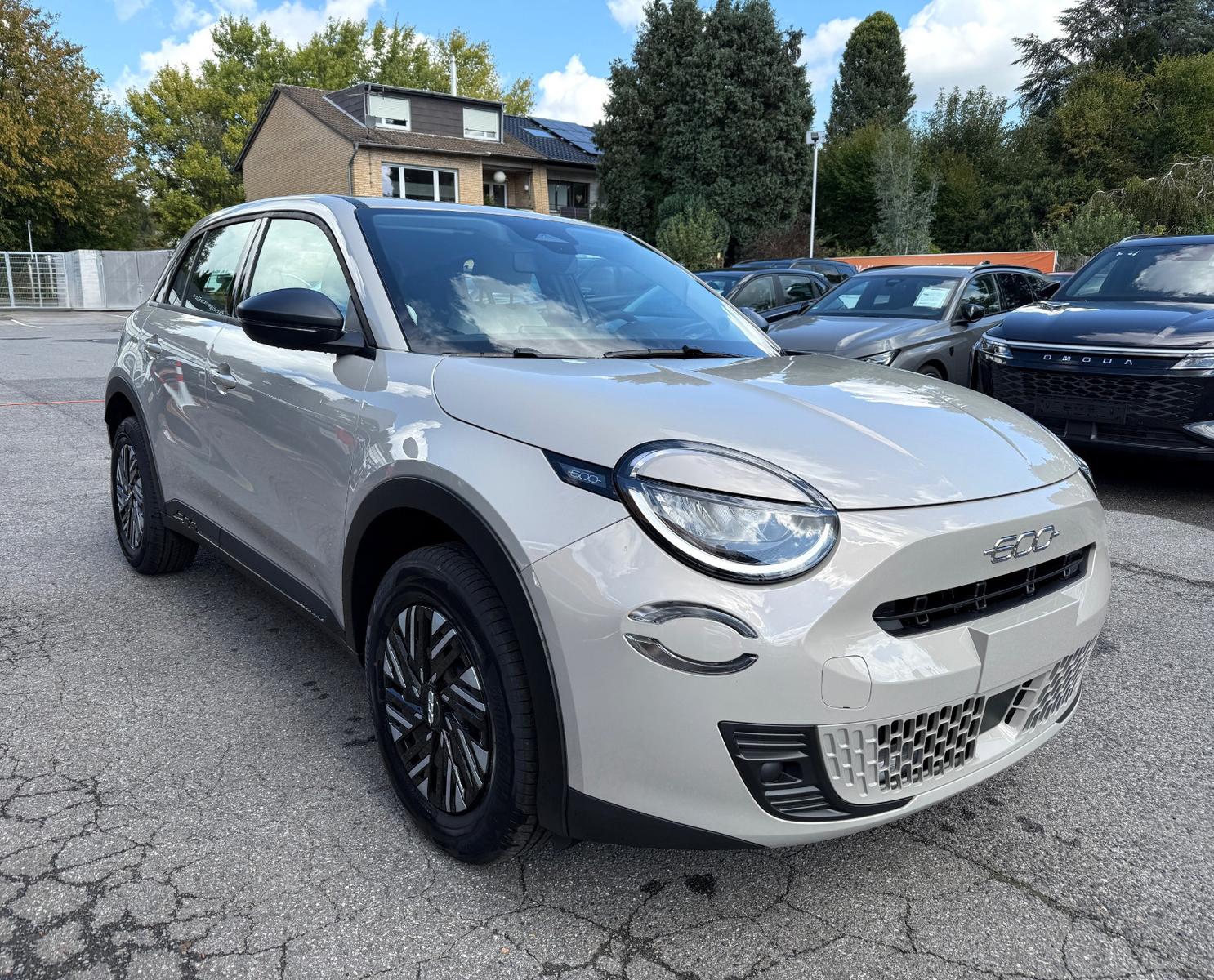 Fiat 600 Hybrid Pop 145 PS eDCT Automatik SHZ SOFORT