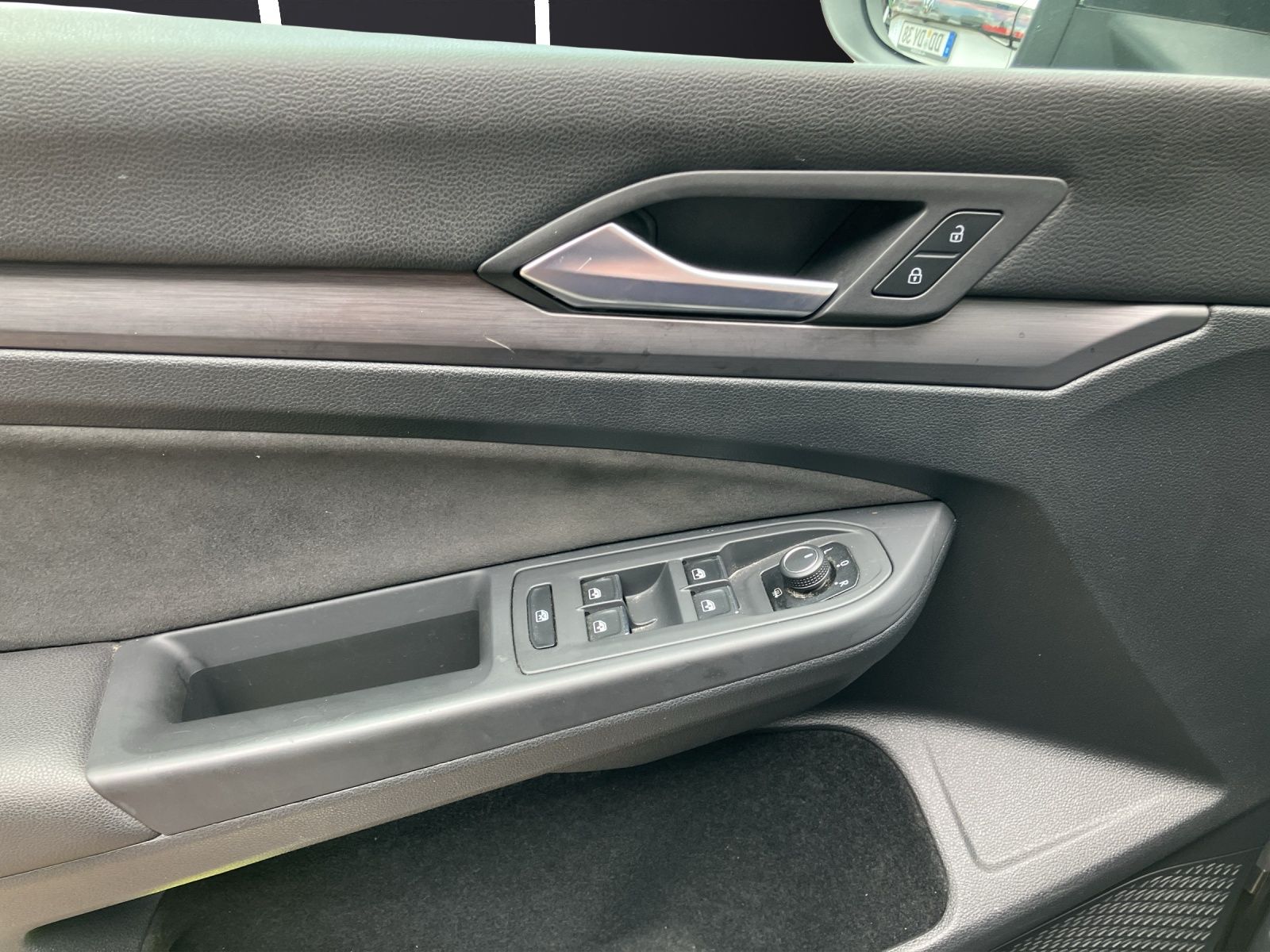 Fahrzeugabbildung Volkswagen Golf VIII Variant TSI Style LED ACC App-Connect