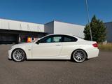 BMW e92 330d xDrive - BMW 330: Coupe, 330d Xdrive