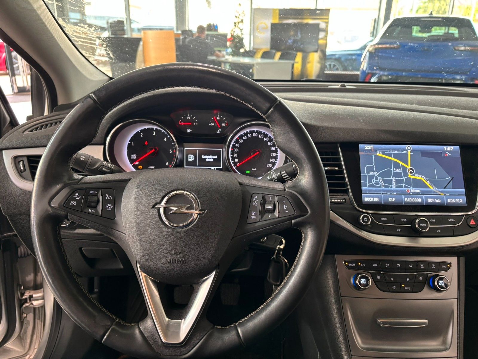Fahrzeugabbildung Opel Astra K ST 1.6D NAVI/SHZ/LHZ/PDC/ABST.TEMPOMAT