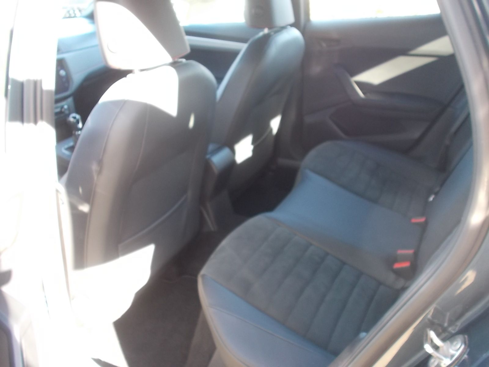 Fahrzeugabbildung SEAT Ibiza FR 1.0 TSI + LED + Beats Audio