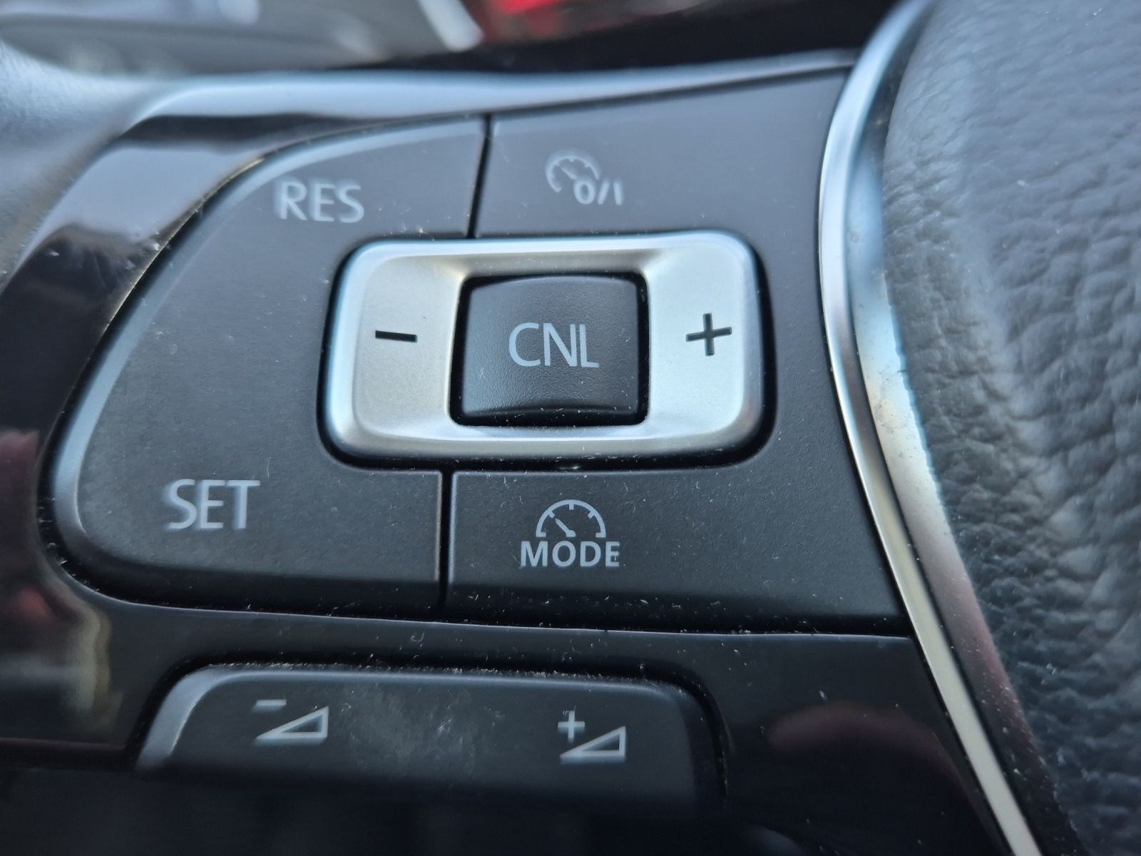 Fahrzeugabbildung Volkswagen Arteon Elegance 2.0 TSI AHK Navi LED Leder