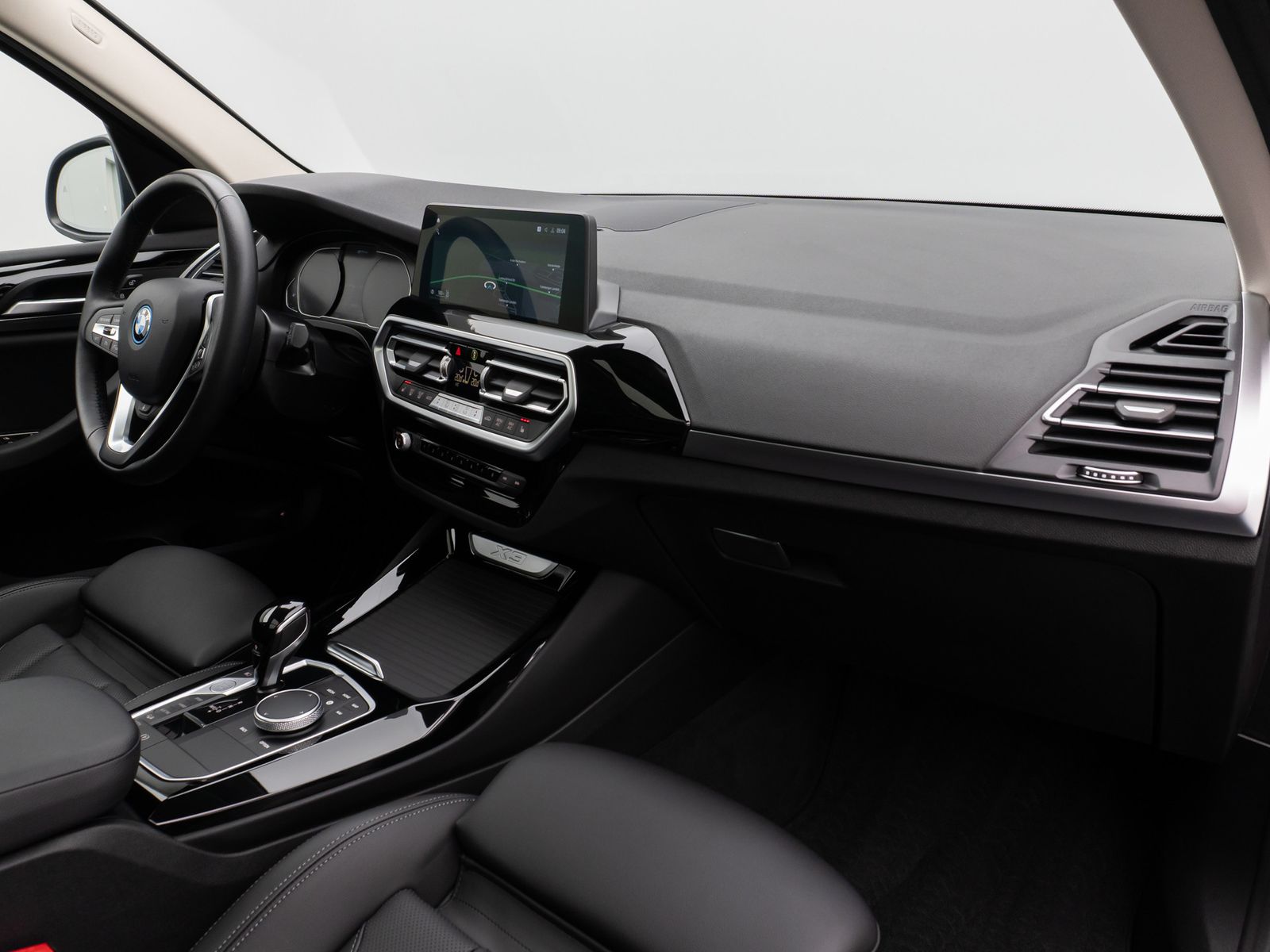 Fahrzeugabbildung BMW X3 xD30e Panorama 360° HUD DAB AHK Alarm Sport