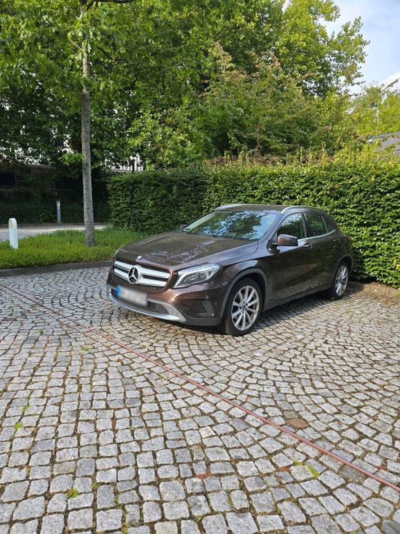 Image of Mercedes-Benz GLA 200