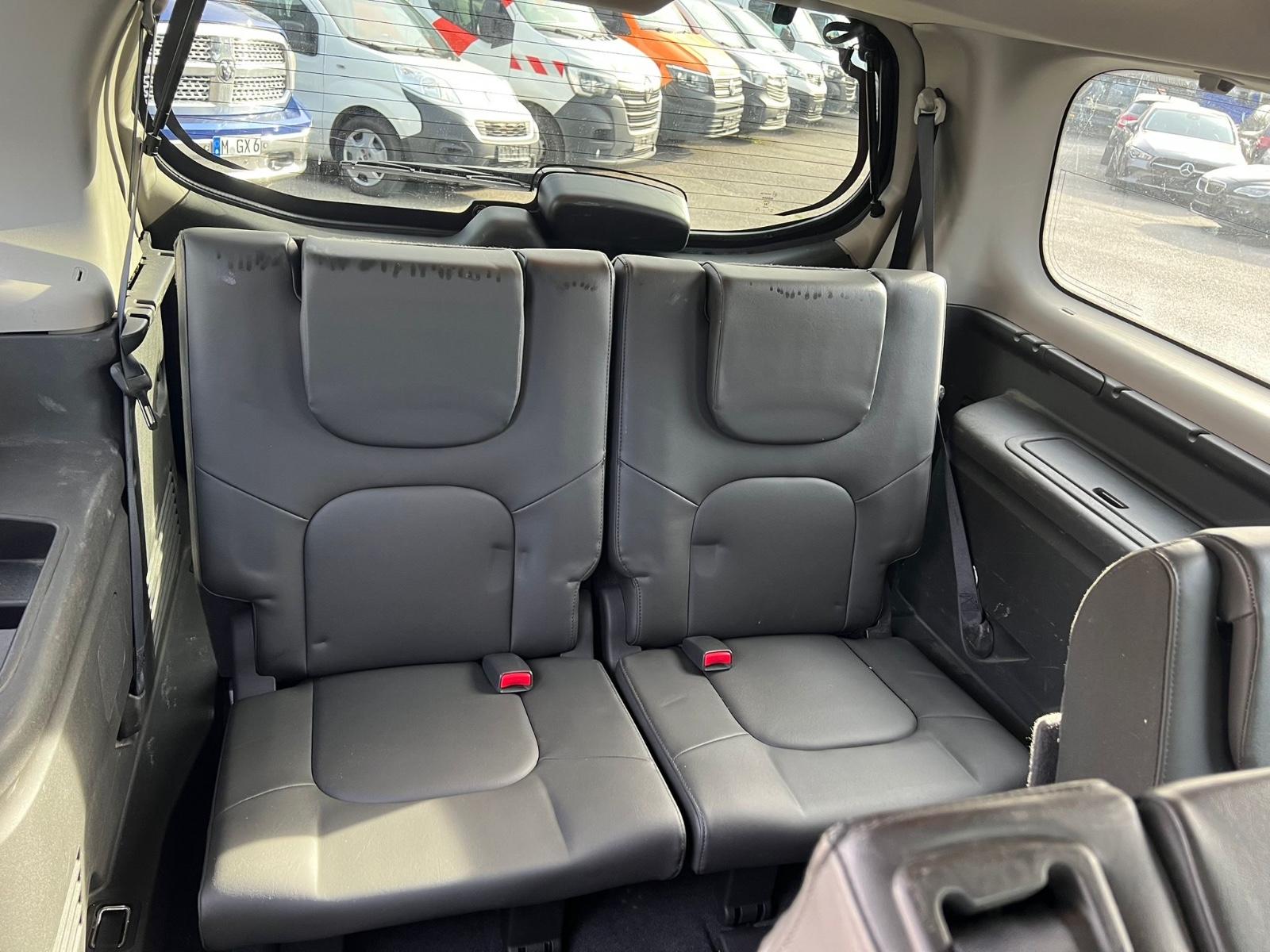 Nissan Pathfinder 3.0 dCi V6 LE | 231 ch | BVA | 7 places | Cuir | Toit ouvrant | Sièges électriques chauffants | Phares bi-xénon