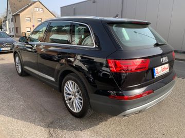 Audi Q7 - 4