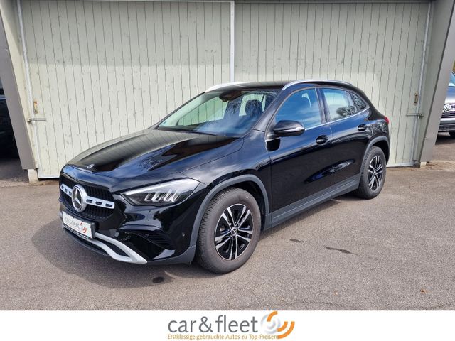 Mercedes-Benz GLA 180 DCT Navi LED SiHz PDC RFK Tempo DAB