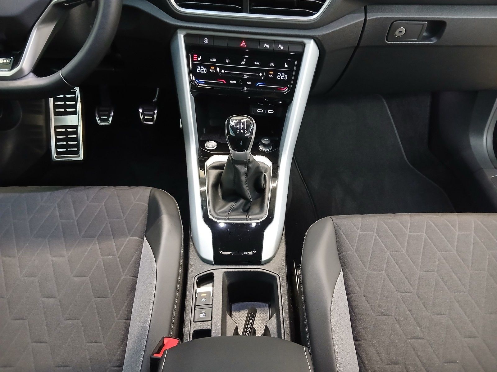 Fahrzeugabbildung Volkswagen T-Roc Cabrio Goal +ACC+LED+Travel-Ass.+Park-Ass.