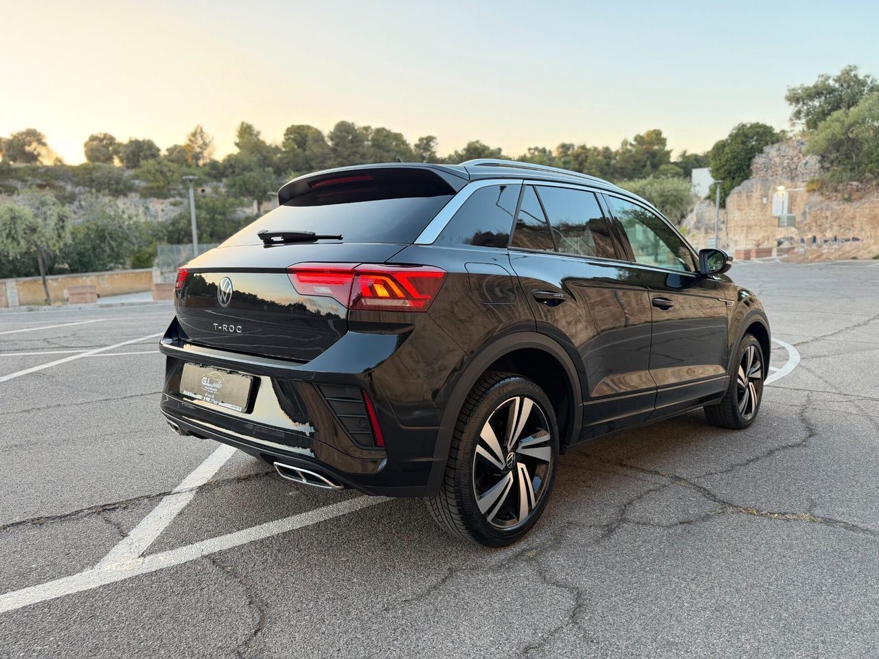 Other Volkswagen T-Roc R-LINE/2.0 150 CV/18"/FULL LED/ imagem 2