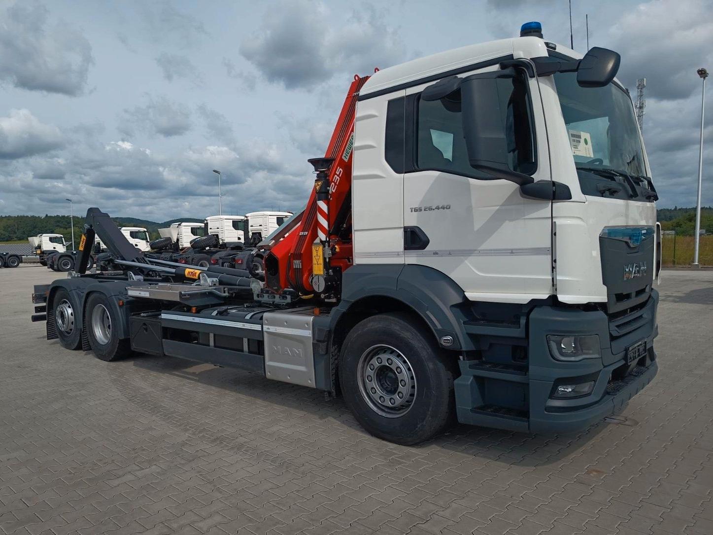 MAN TGS 26.440 6X2 HYVA 20-57-S/FASSI 235 2026