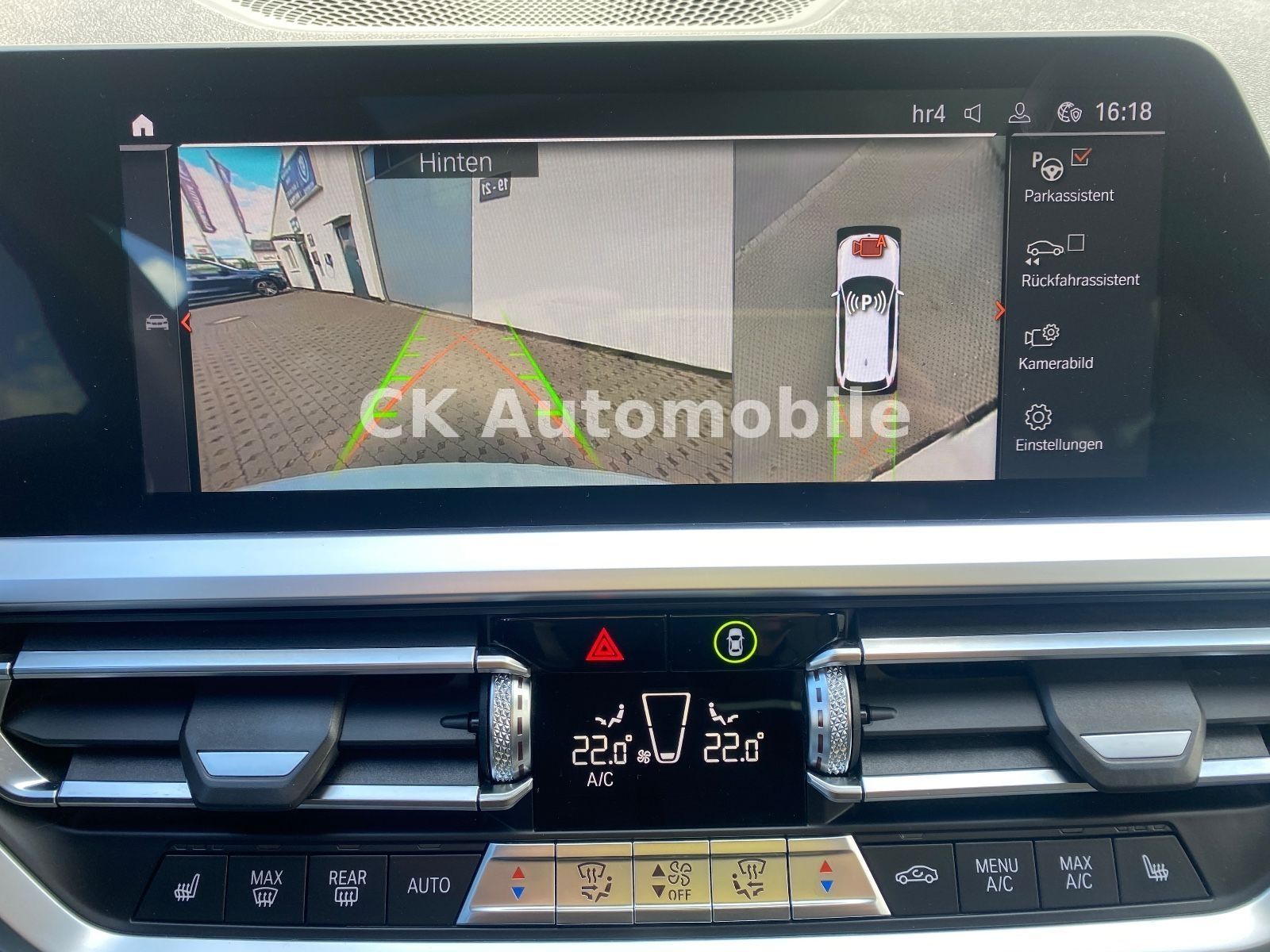 Fahrzeugabbildung BMW M340i Touring xDrive/Navi/HeadUP/Pano/360°