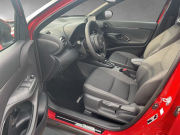 Toyota Yaris Cross Hybrid Teamplayer *Winter-Paket*