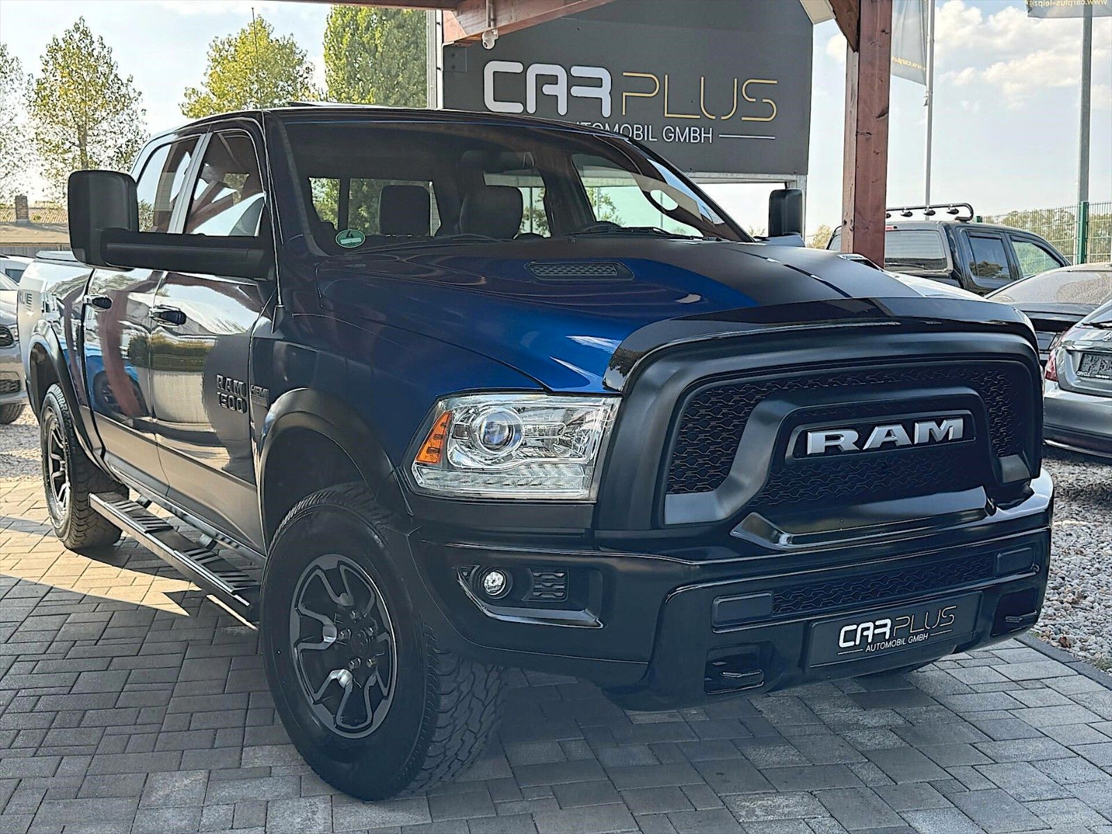 Fahrzeugabbildung Dodge RAM 5.7 V8 HEMI 4x4 REBEL Sport *Luftfahrwerk*