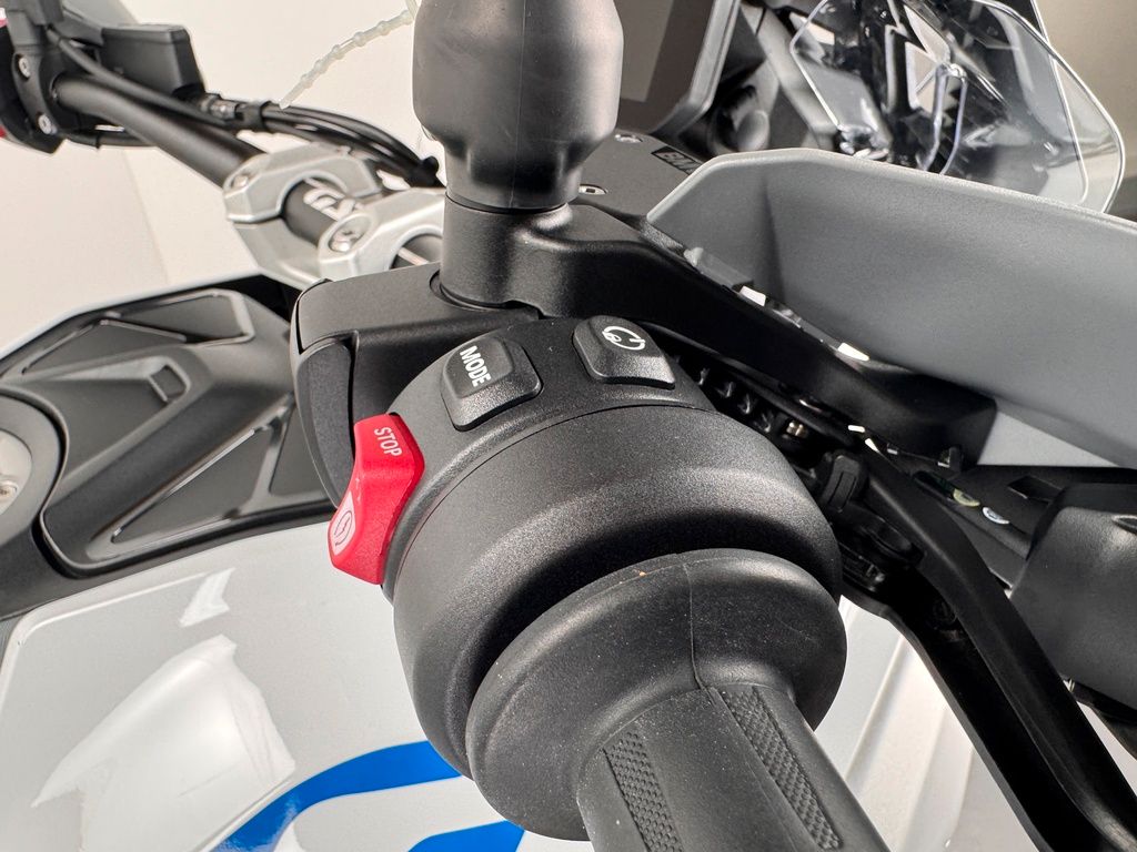 Fahrzeugabbildung BMW R1300 GS *TOP-AUSSTATTUNG *NEUWERTIG