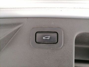 Land-Rover Discovery Sport - 12