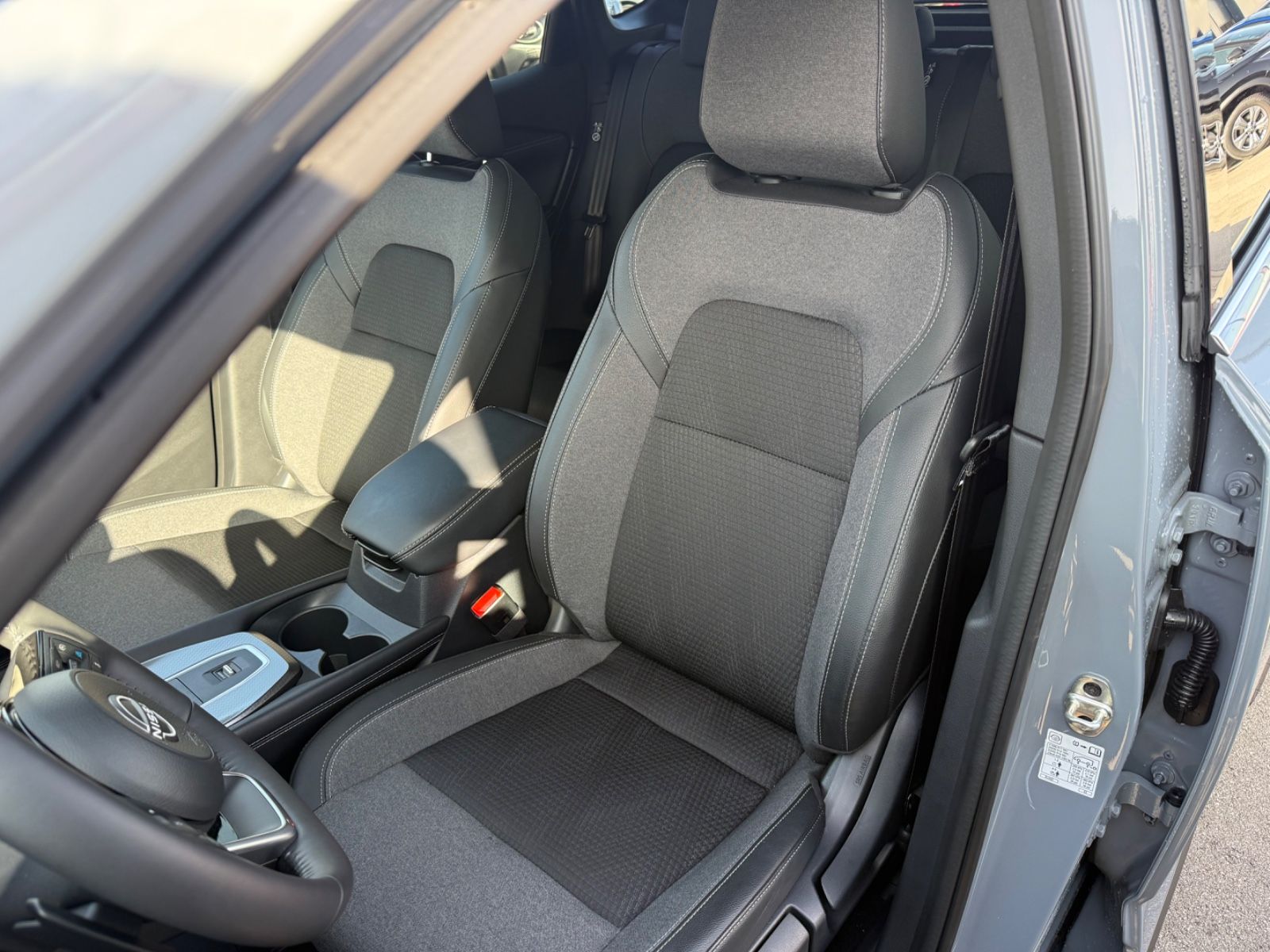 Fahrzeugabbildung Nissan Qashqai N-Connecta MHEV - Navi, 360°, Winter-P.