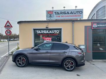 Alfa-Romeo Stelvio - 3